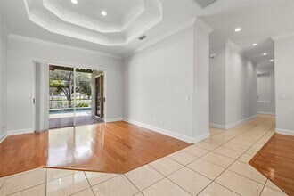 3916 Valrico Grove Dr in Valrico, FL - Building Photo - Building Photo