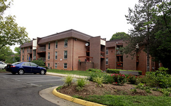 Yorkville Cooperative in Fairfax, VA - Building Photo - Building Photo