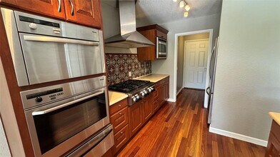 126 Riverside Ln in Martindale, TX - Building Photo - Building Photo