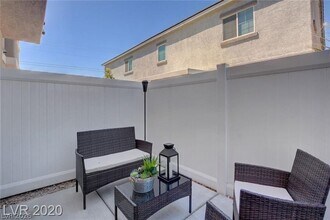 2860 Sunflower Days Ave in North Las Vegas, NV - Building Photo - Building Photo