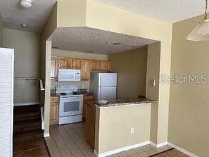 4006 Venetian Bay Dr in Kissimmee, FL - Building Photo - Building Photo