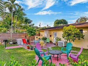 5580 SW 32nd Terrace in Fort Lauderdale, FL - Building Photo - Building Photo