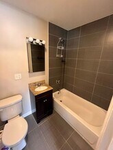 27 N Maple Ct in Addison, IL - Building Photo - Building Photo