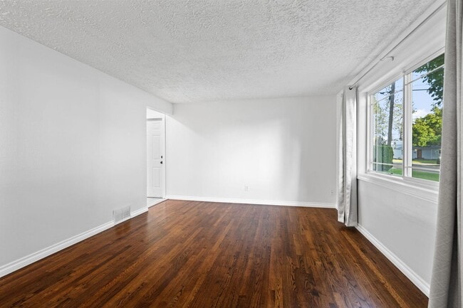 3016 W Sanson Ave in Spokane, WA - Building Photo - Building Photo