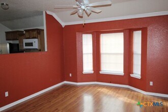 2112 Flagstaff Dr in Killeen, TX - Foto de edificio - Building Photo
