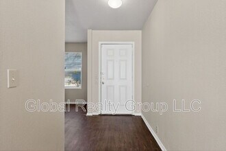 4951 Orchid Star in San Antonio, TX - Building Photo - Building Photo