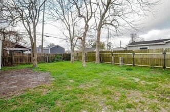 7424 Stanwick Dr in Houston, TX - Building Photo - Building Photo