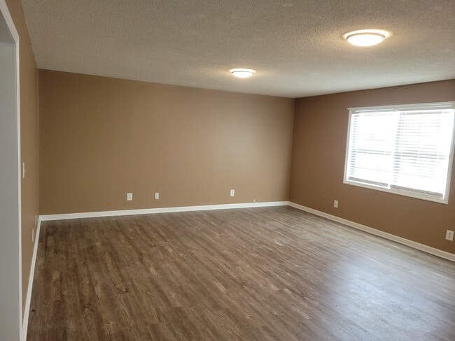 64 Howard Carr Rd in Manchester, TN - Building Photo - Building Photo