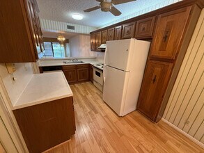 6215 Coral Lake Dr in Margate, FL - Building Photo - Building Photo