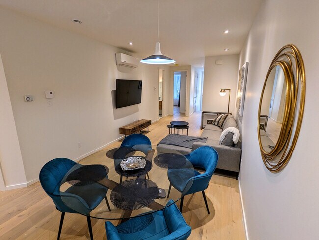 1281 Rue Rachel E in Montréal, QC - Building Photo - Building Photo