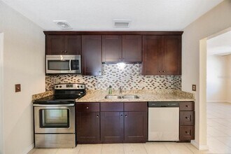 6711 3rd St N in St. Petersburg, FL - Building Photo - Building Photo