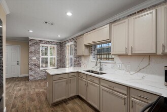 5018 Wilmington St in Houston, TX - Building Photo - Building Photo