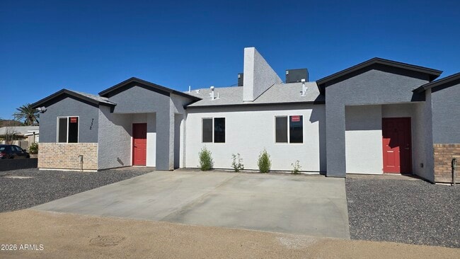 property at 732 E Carol Ave