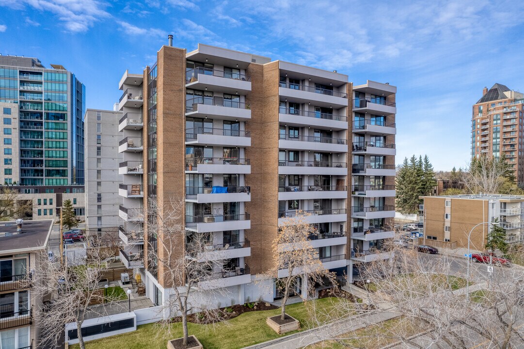 133 25th Ave SW in Calgary, AB - Building Photo