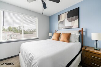 8511 Myslak Wy, Unit 8572E in Pensacola, FL - Foto de edificio - Building Photo