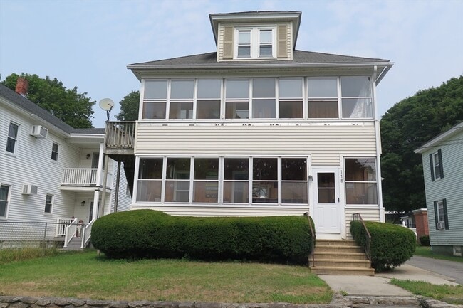 property at 118 Marquette St