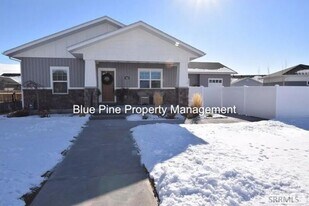 705 Birmingham Ln in Idaho Falls, ID - Building Photo