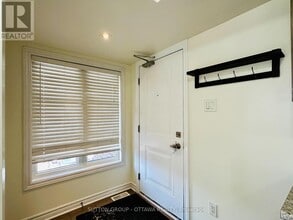 506 Clearbrook Dr in Ottawa, ON - Building Photo - Building Photo
