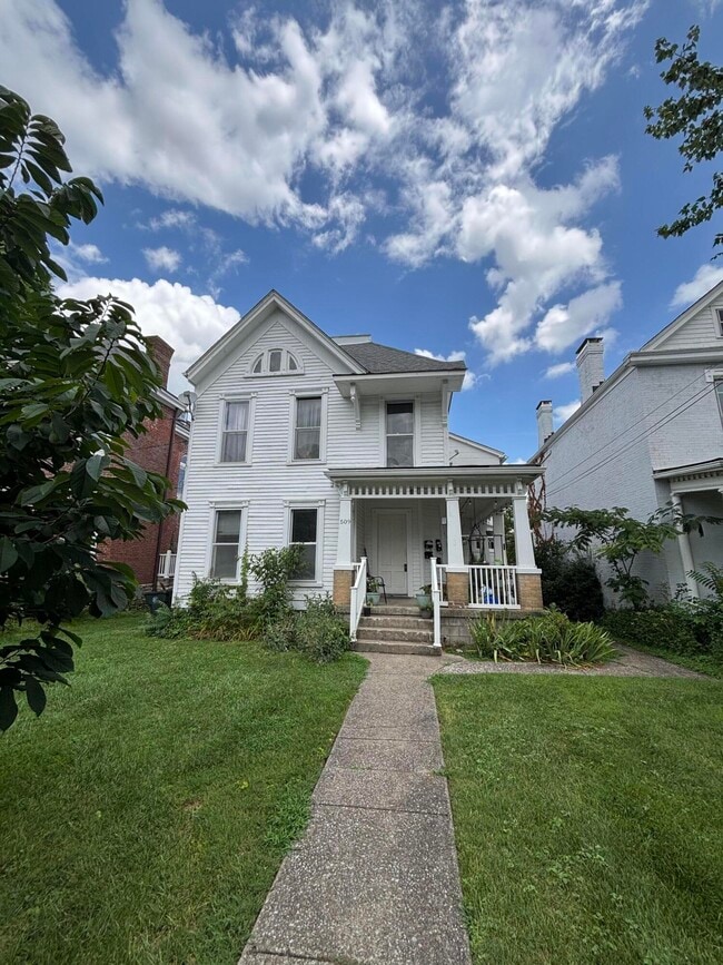 property at 509 W 3rd St