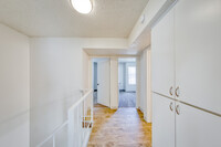 Foxdale Apartments in San Jose, CA - Building Photo - Building Photo