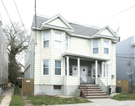 917-919 Roosevelt St in Elizabeth, NJ - Building Photo - Building Photo