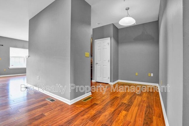 2024 Morgan Hill Dr in Pennsburg, PA - Building Photo - Building Photo