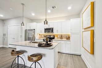 Cortland Reunion in Kissimmee, FL - Building Photo - Building Photo