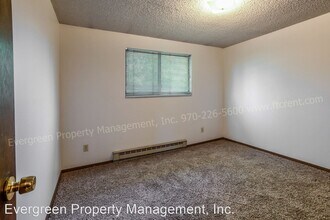 102 Glenda Dr in Loveland, CO - Building Photo - Building Photo