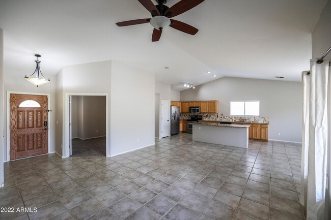 16462 W Sandra Ln in Surprise, AZ - Building Photo - Building Photo