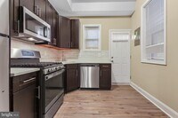 2124 E Hoffman St photo'