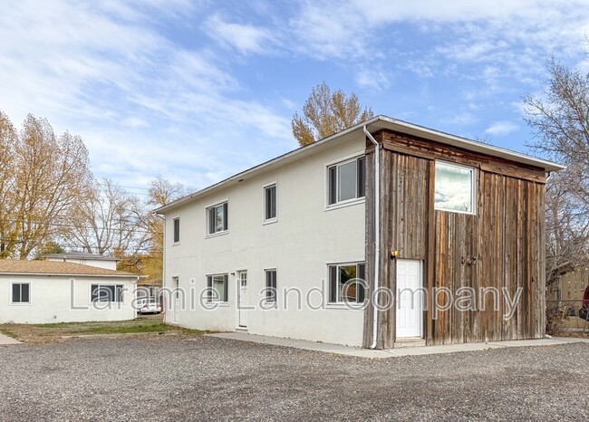 property at 857 N 4th St
