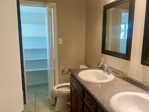 1211 Stone Dr in Irving, TX - Building Photo - Building Photo
