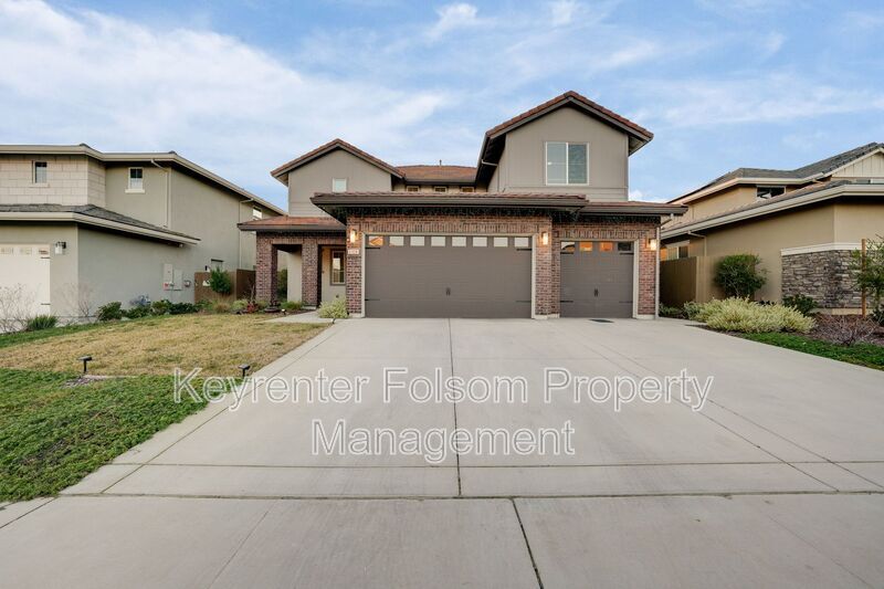 6938 Saratoga Estates Dr in El Dorado Hills, CA - Building Photo