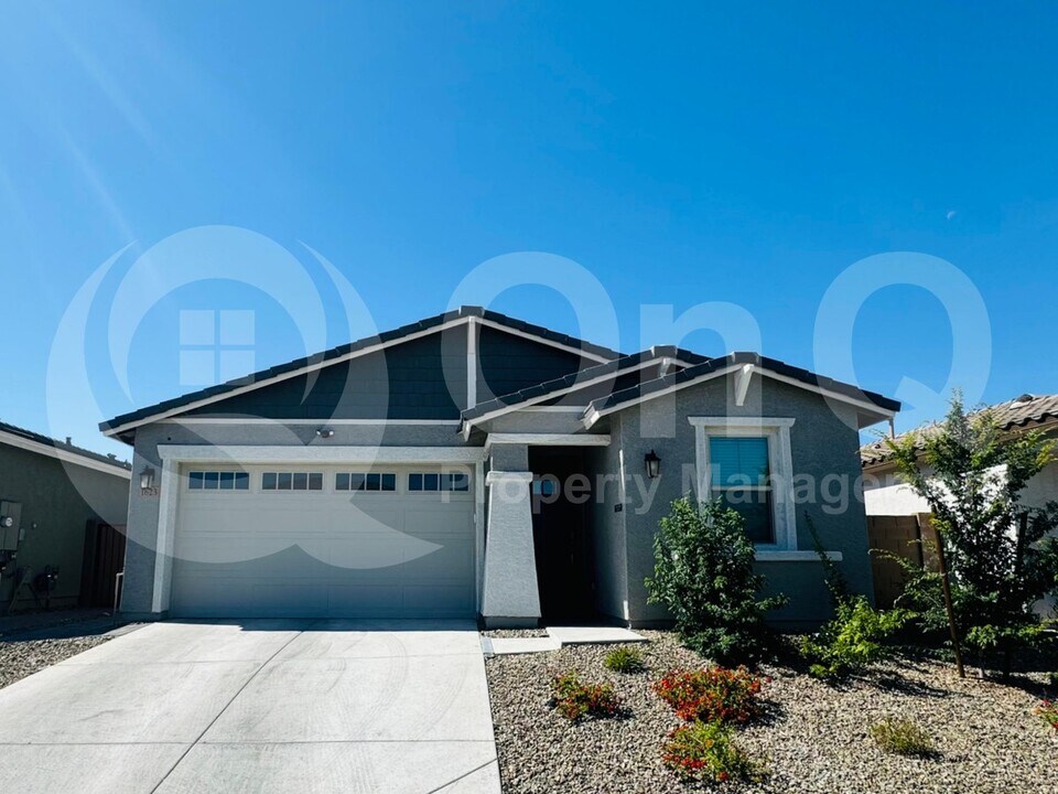 1623 W Estes Way in Phoenix, AZ - Building Photo
