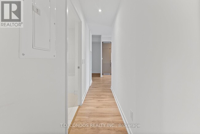 20-1020 Edward St in Toronto, ON - Building Photo - Building Photo