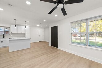 1107 Progreso Dr in Houston, TX - Building Photo - Building Photo