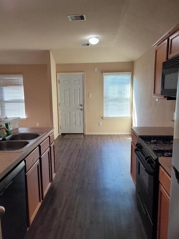 7825 Big Oak Dr in Texas City, TX - Foto de edificio - Building Photo