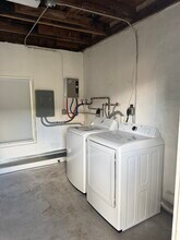 133 Truxton Dr in Miami Springs, FL - Building Photo - Building Photo