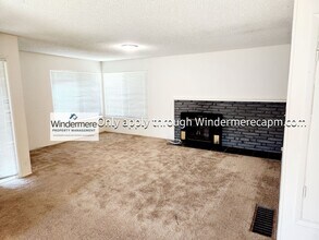 3752 Fielding Cir in Sacramento, CA - Building Photo - Building Photo