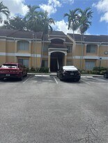 2300 NW 33rd St in Oakland Park, FL - Building Photo