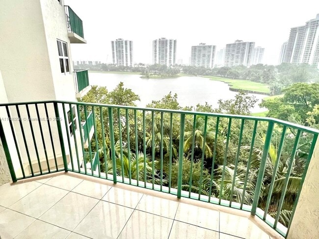 property at 20000 E Country Club Dr