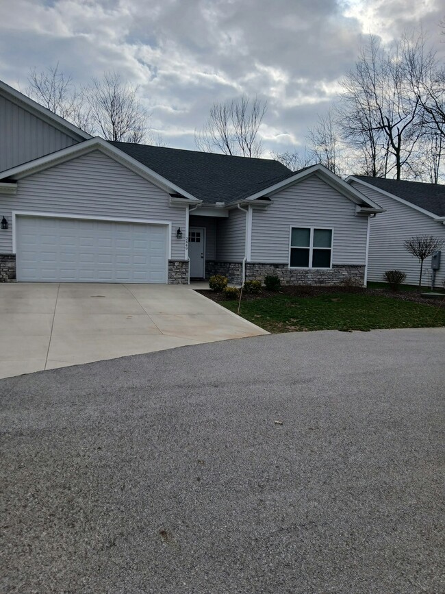 property at 2449 Waterford Pointe Dr