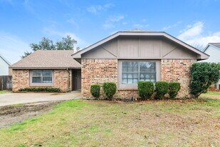 3913 Horizon Pl in Fort Worth, TX - Building Photo