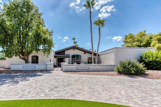 13220 N 80th Pl in Scottsdale, AZ - Building Photo - Building Photo
