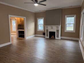 302 N Sumner St in Selma, NC - Building Photo - Building Photo