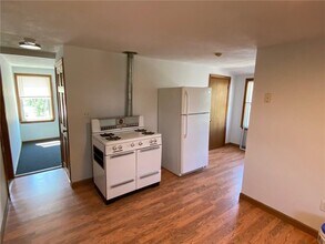 177 Boyden St-Unit -2nd in Woonsocket, RI - Building Photo - Building Photo