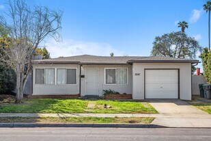 3041 Massasoit Ave in San Diego, CA - Building Photo