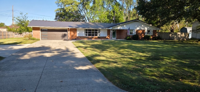 property at 1806 N 20th St