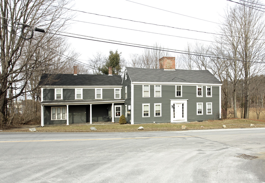 2 King St in Littleton, MA - Foto de edificio