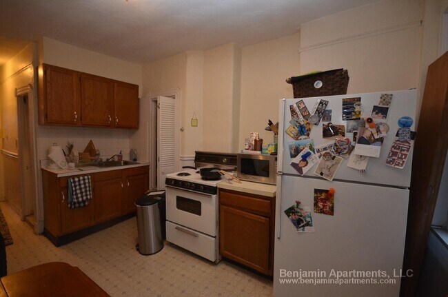 36 Garden St, Unit 2 in Boston, MA - Building Photo - Building Photo